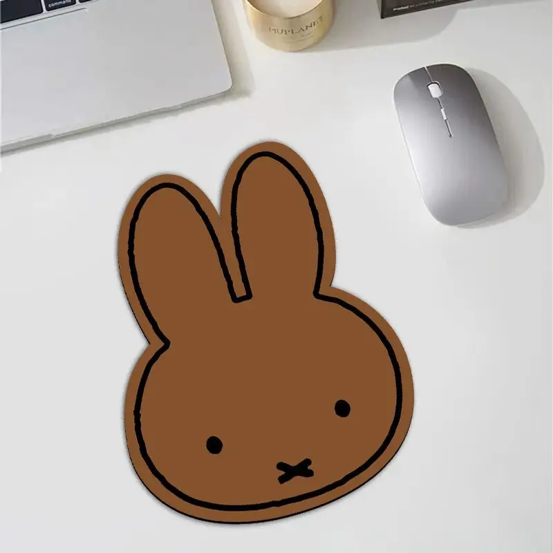 Kawaii Miffy Hasenförmiges Mau – Home Office Hidden Desk Bewertung und Preis